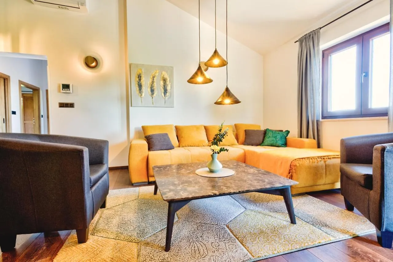 Villa Boky Kastelir 0*,  Croatia