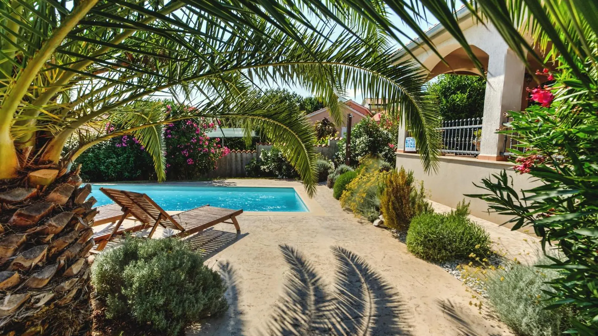 Villa Boky Kastelir 0*,  Croatia