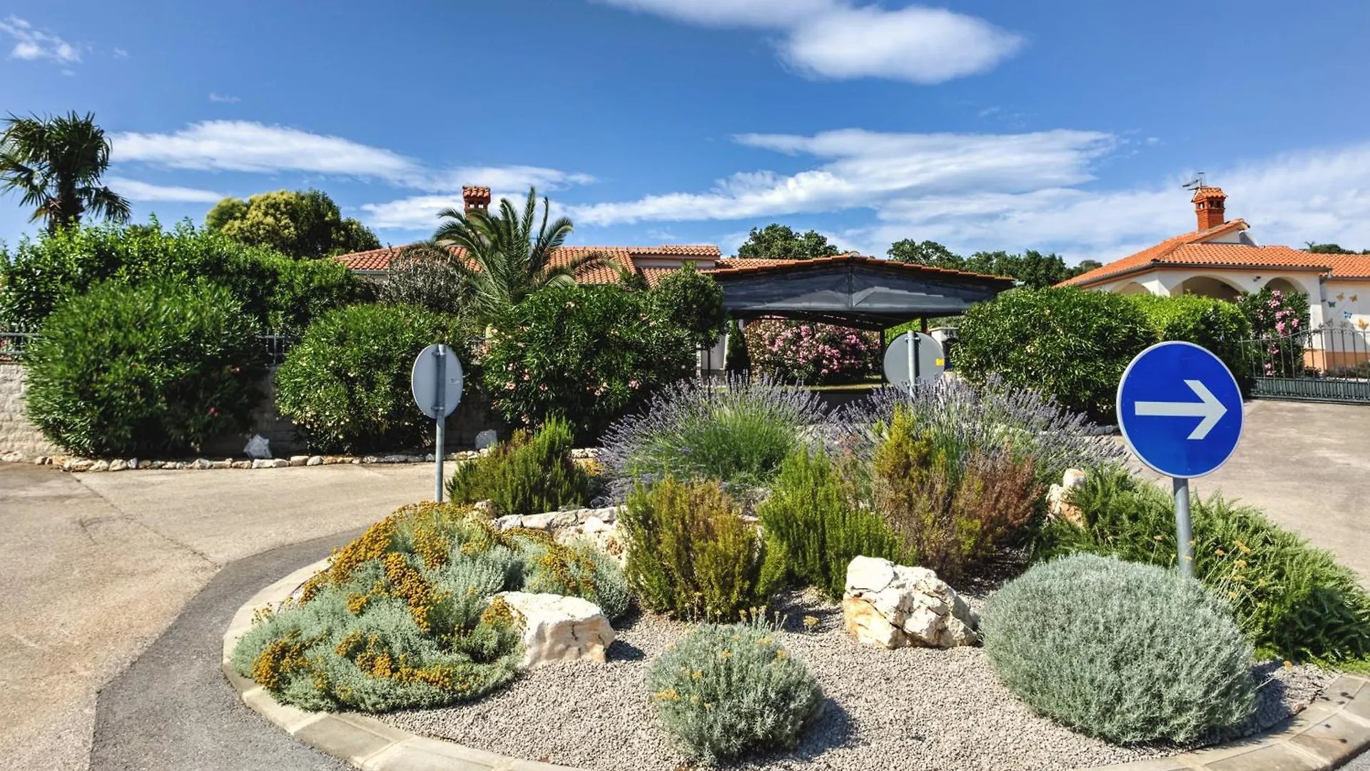 Villa Boky Kastelir